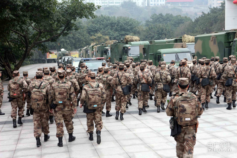 重庆第十三集团军的荣耀与担当,重庆第十三集团军,荣耀与担当的辉煌篇章