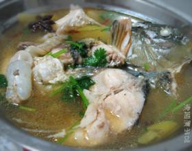 清炖鱼的做法,一道家常美食的完美呈现,清炖鱼家常做法,完美呈现一道美味佳肴