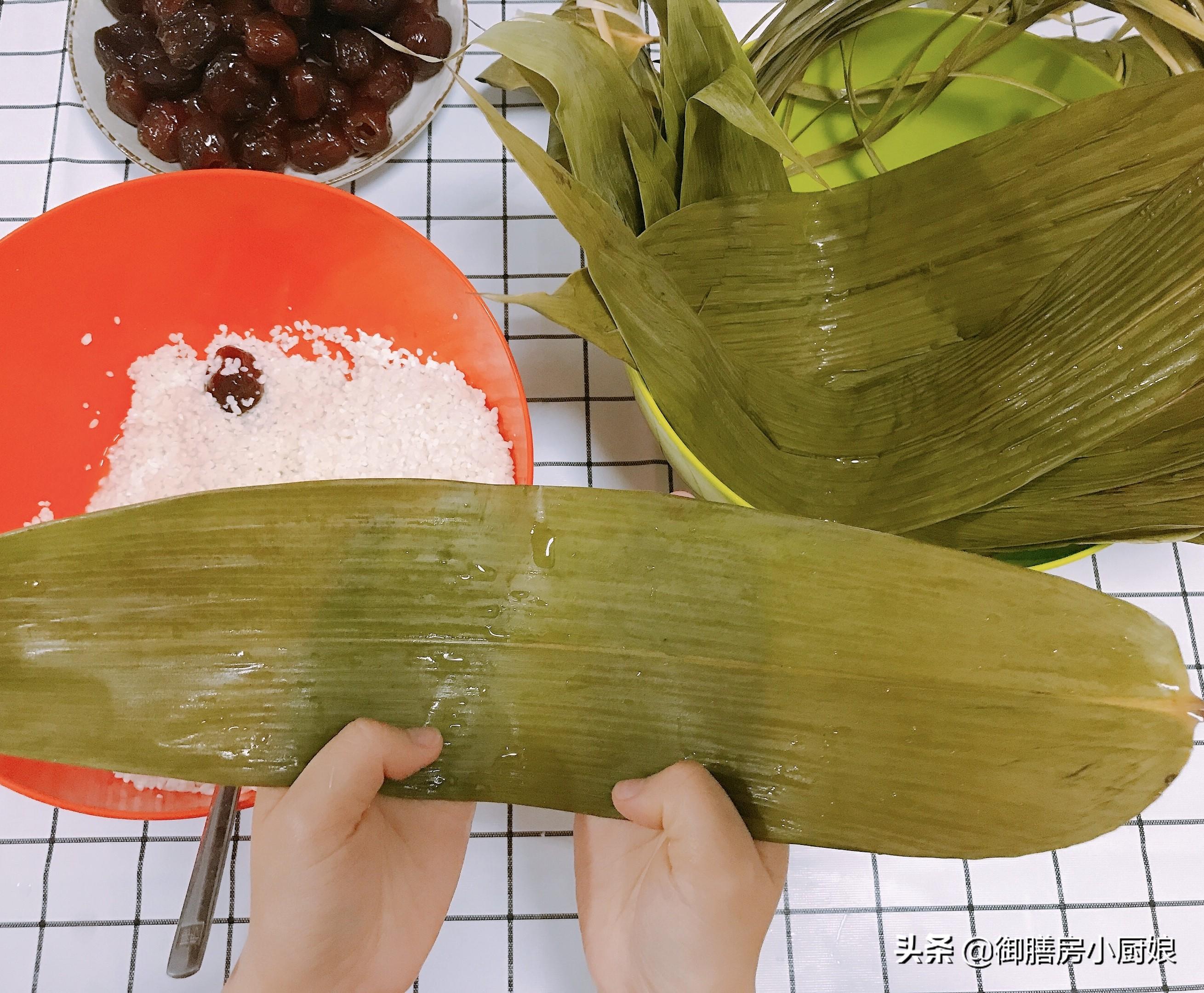 包粽子步骤