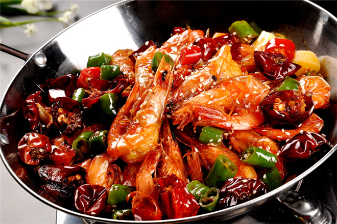干锅香辣虾，一道美味诱人的川菜佳肴，干锅香辣虾，川菜中的美味诱惑