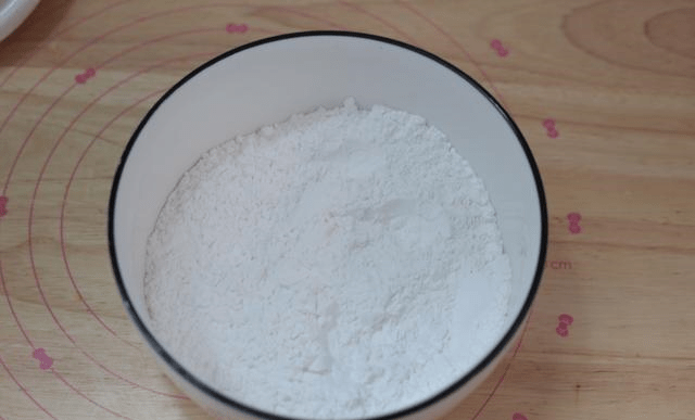 糯米粉的做法大全,从传统美食到创新料理的全方位指南,糯米粉制作秘籍,从传统美食到创新料理的全方位指南