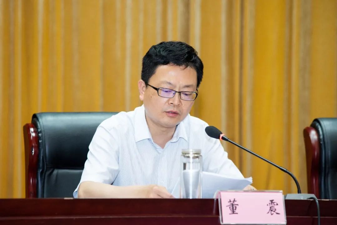海军司令员董震，领航新时代的海军力量，海军司令员董震引领新时代海军力量崛起