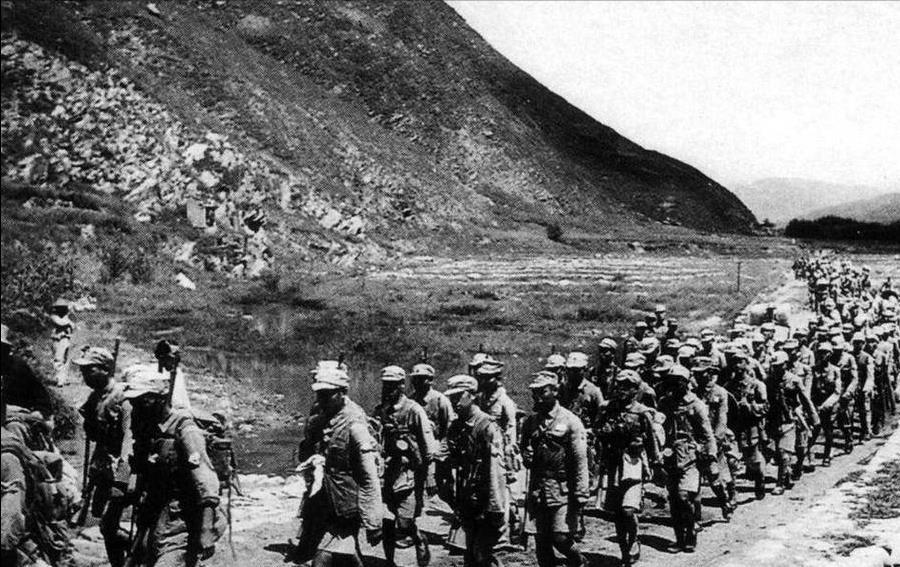 一级战斗英雄与一等功的区别,荣誉背后的深刻含义,一级战斗英雄与一等功荣誉背后的差异与深刻含义