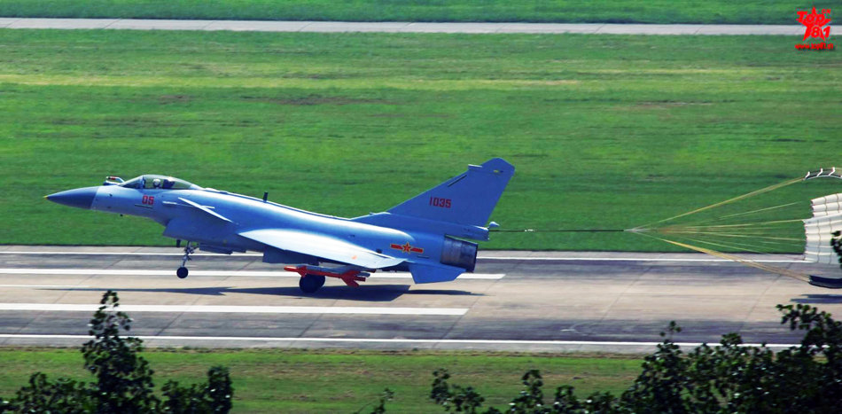 歼-10飞行手册概览，歼-10飞行手册概览介绍
