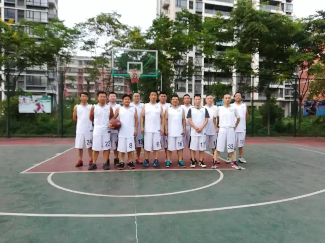 今日篮球赛现场直播,激情与荣耀的碰撞,篮球热血赛场,激情与荣耀的碰撞今日直播