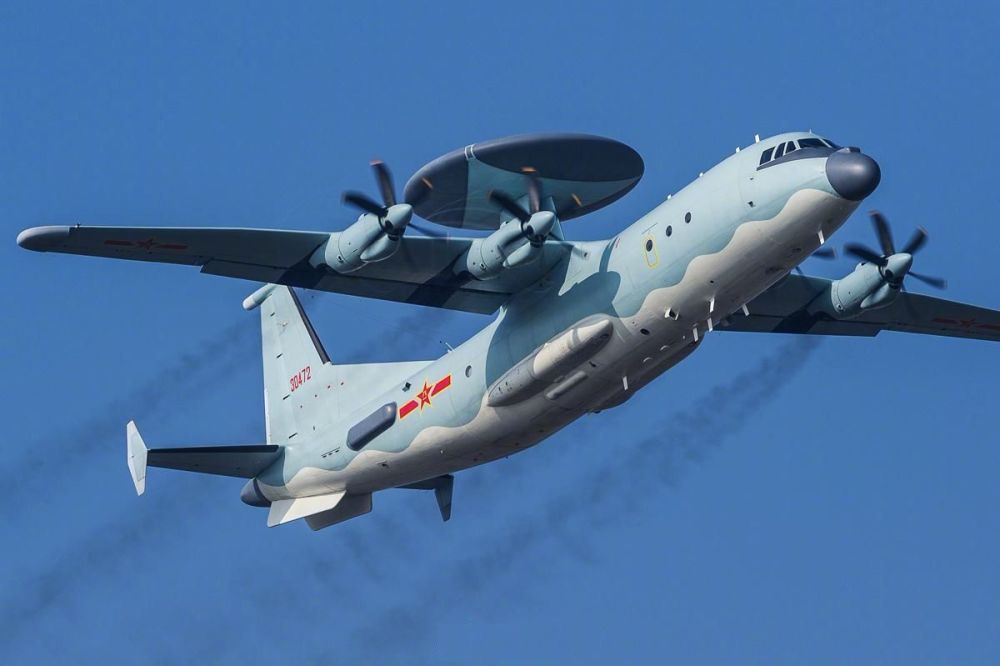 空警500与E-2D,空中预警机的优劣比较,空警500与E-2D预警机性能优劣比较