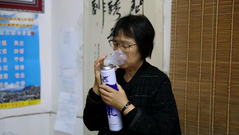 共和国勋章待遇奖金多少，荣誉与实质的双重解读，共和国勋章待遇奖金揭秘，荣誉与实质的双重解读