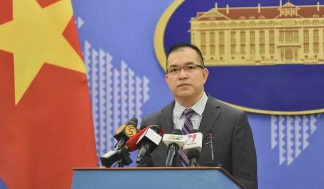 中方突然宣布出征,坚定步伐,展示大国担当,中方坚定步伐出征,展现大国担当与力量