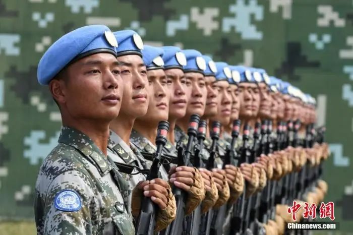 国庆阅兵海军方队图片，荣耀的瞬间与力量的展现，国庆阅兵海军方队图片，荣耀瞬间，彰显力量风采