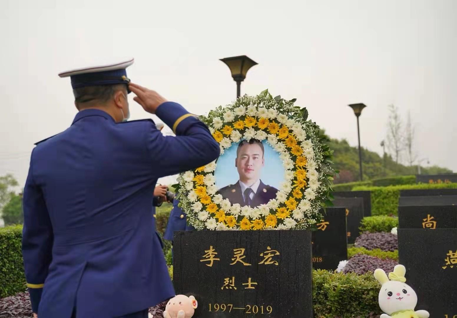 清明缅怀英烈，合唱歌曲中的纪念与敬仰，清明合唱歌曲，缅怀英烈传承敬仰精神
