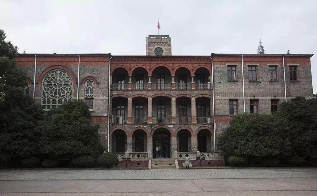 国防军事科技大学分数线解析与探讨,国防军事科技大学分数线深度解析与探讨