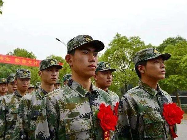 应征入伍报名条件详解，应征入伍报名条件的详细解析