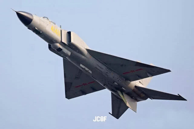歼八系列，中国空军的重要里程碑，歼八系列，中国空军的重要里程碑事件