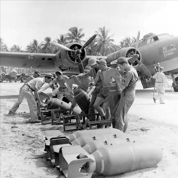 DO-17轰炸机的传奇故事，DO-17轰炸机，传奇故事揭秘