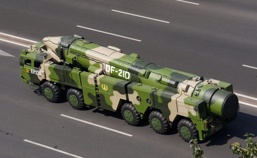 东风-21D导弹车,揭秘其长度与战略威慑力,东风-21D导弹车揭秘,长度与战略威慑力探究