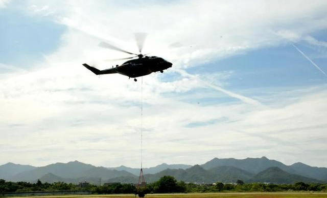 直-18宽体型直升机,空中巨翼的新时代力量,直-18宽体型直升机,空中巨翼引领新时代力量