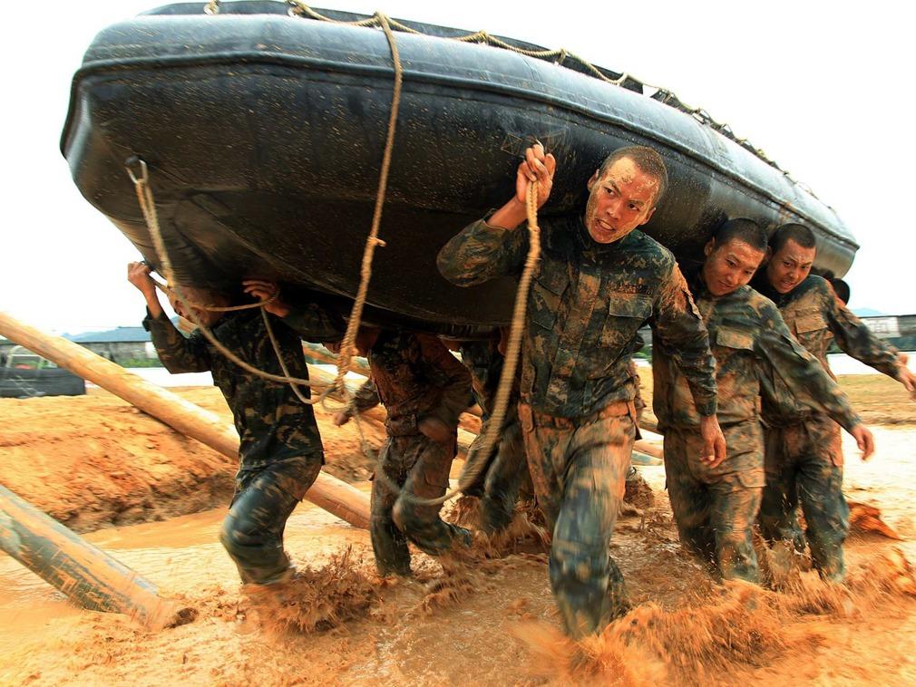 蛟龙突击队编制是连吗?——解析特种部队编制与职能,特种部队编制揭秘,蛟龙突击队是连级单位吗?解析其编制与职能