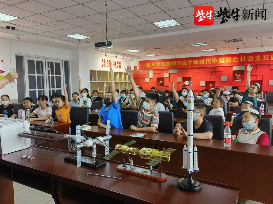 航天母舰,探索宇宙的新纪元,航天母舰开启宇宙新纪元探索之旅