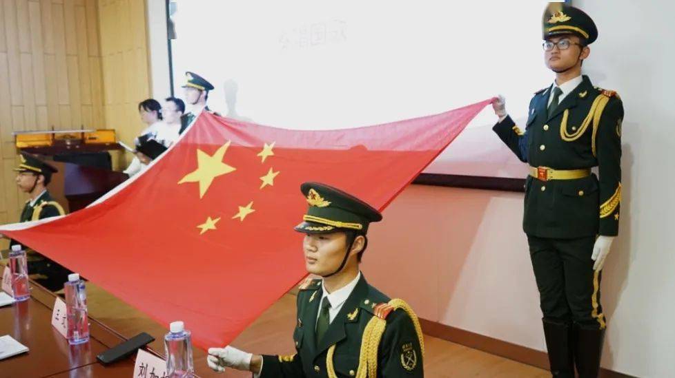 国旗仪仗队选拔要求及其重要性,国旗仪仗队选拔要求及其重要性解析