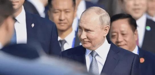 中国海军70周年阅兵观后感，荣耀与力量的展现，中国海军70周年阅兵，荣耀与力量的辉煌展现