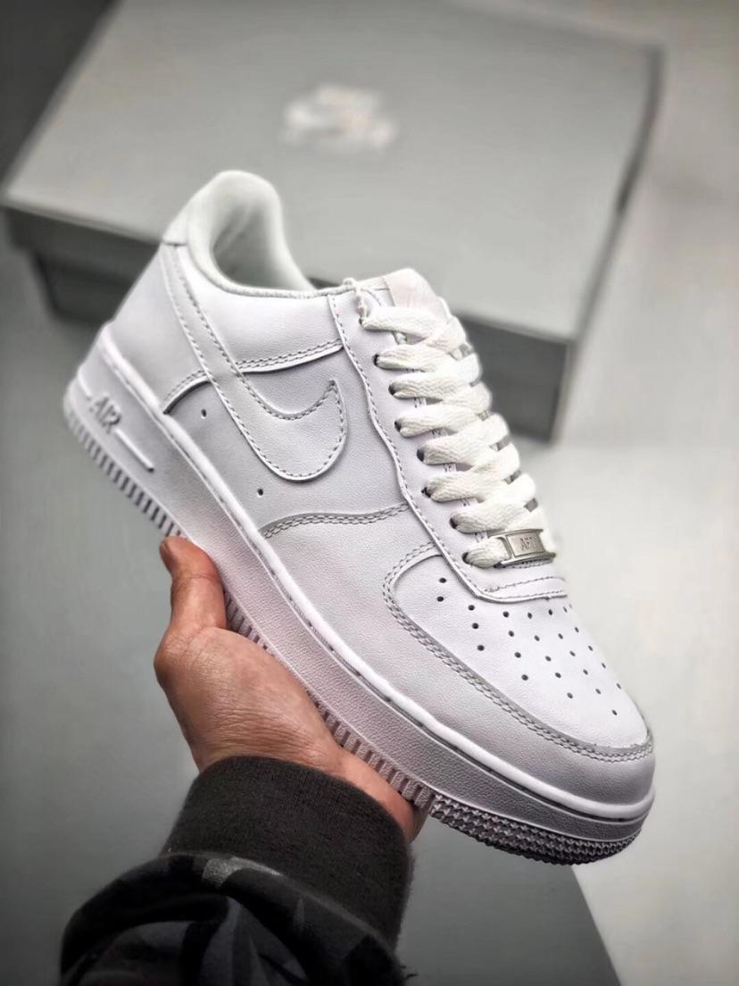 空军一号中国制造是正品吗?——深度解析与探讨,深度解析与探讨,空军一号中国制造是否为正品?