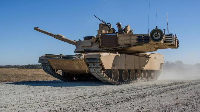 M1A2艾布拉姆斯坦克