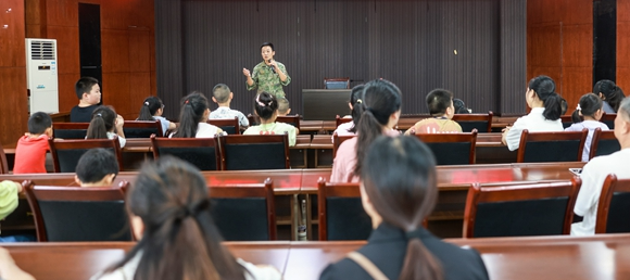 忠县人民武装部官网,连接军民,共筑国防之梦,忠县人民武装部官网,军民共筑国防之梦