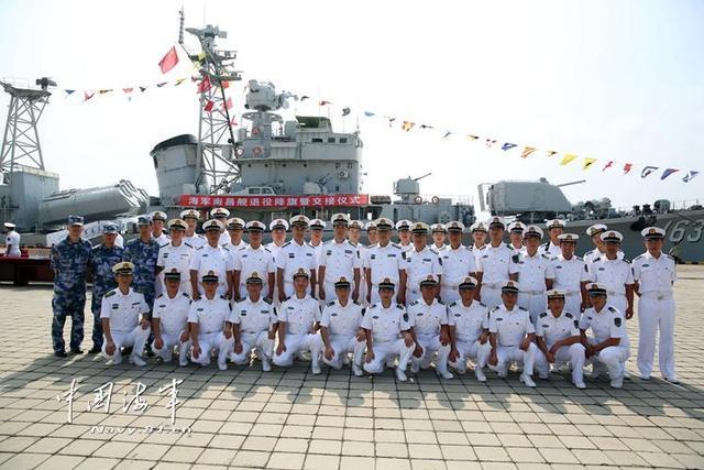 南宁舰舰徽,展现中国海军力量的新里程碑,南宁舰舰徽,中国海军力量的新里程碑展现