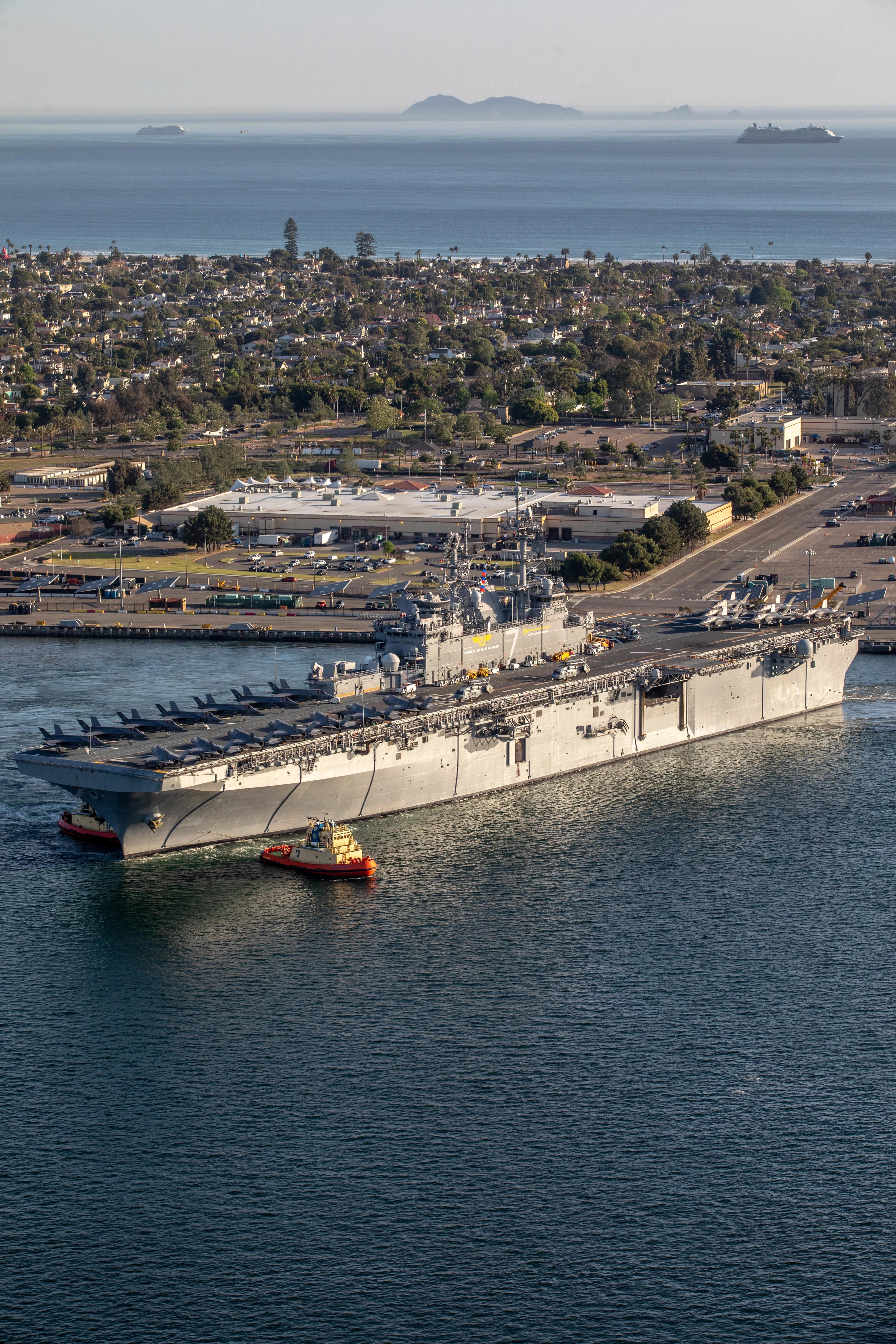 美国航母数量及布局分析，美国航母数量与布局深度解析