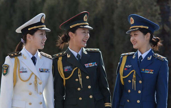 女军装常服,荣耀与责任的象征,女军装常服,荣耀与责任的标志