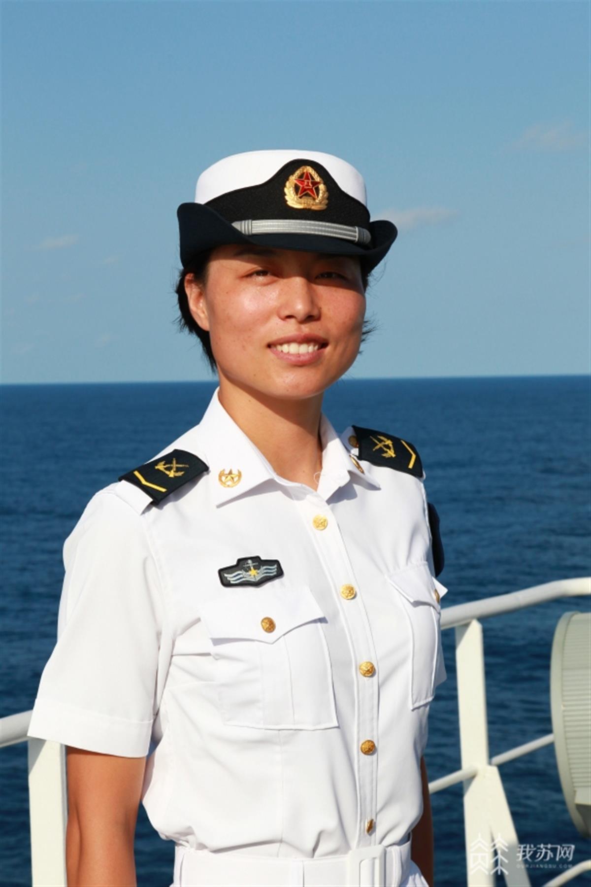破浪前行的力量——记中国海军舰艇女舰长XXX,破浪前行的力量——中国海军舰艇女舰长XXX的奋斗历程