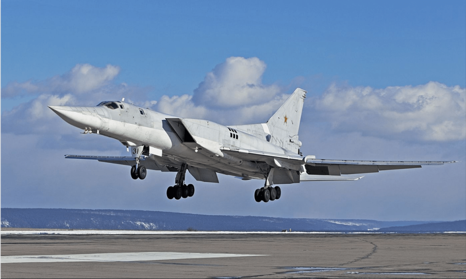 图22M3逆火轰炸机内置弹仓,深度探究与解析,图22M3逆火轰炸机内置弹仓深度解析