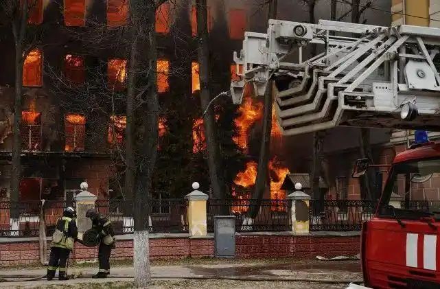 俄罗斯卫星爆炸事件,探索背后的真相与挑战,俄罗斯卫星爆炸事件真相探索与面临的挑战