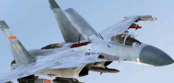 歼-10战斗机载油量研究，性能与战术运用的关键要素，歼-10战斗机载油量与性能研究，战术运用关键要素解析