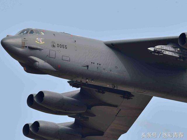 美帝B-52战略轰炸机,空中巨无霸的传奇历程,美帝B-52战略轰炸机,空中巨无霸的传奇历程揭秘