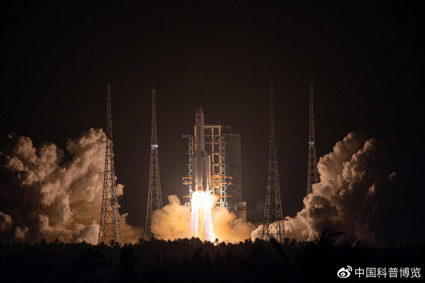 长征五号遥三运载火箭成功发射，中国航天事业的崭新里程碑，长征五号遥三运载火箭成功发射，中国航天事业迈入崭新里程碑