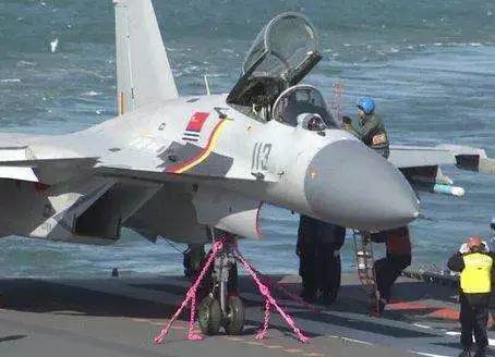 中国航母飞行员牺牲事件深度解析，中国航母飞行员牺牲事件深度剖析