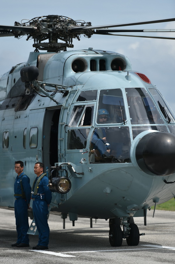 直18宽体直升机高清壁纸，展现空中巨无霸的魅力，直18宽体直升机高清壁纸，空中巨无霸的魅力展示