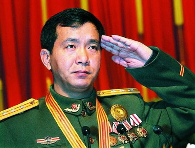 丁晓兵将军,军中楷模,淡泊金钱的忠诚卫士,丁晓兵将军,军中楷模,忠诚卫士淡泊金钱之心