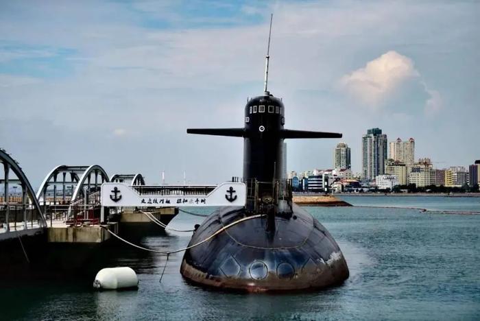 青岛核潜艇，深海中的神秘力量，青岛核潜艇，深海神秘力量揭秘