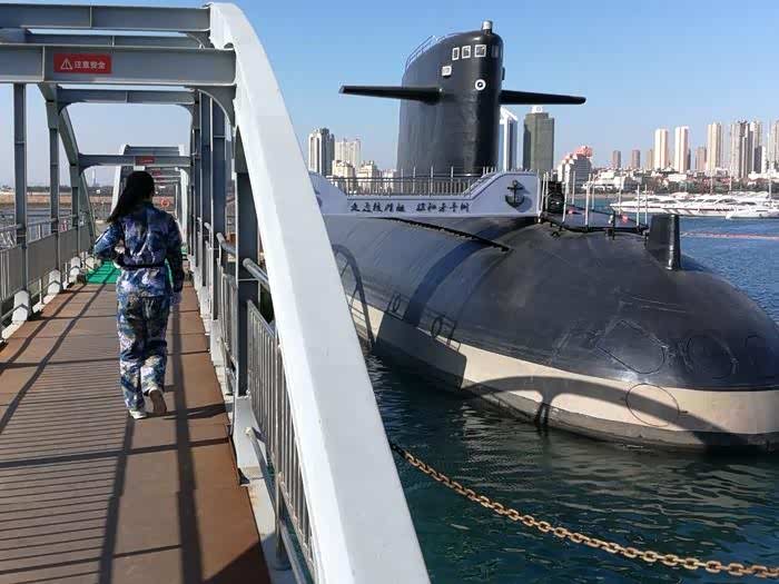 青岛核潜艇,深海中的神秘力量,青岛核潜艇,深海神秘力量揭秘