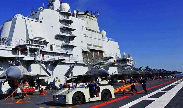 国产小航母，中国海军新时代的里程碑，国产小航母，中国海军新时代的起航标志