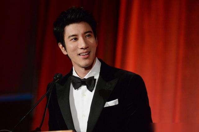 环球时报新浪微博签名,连接世界,传递声音,环球时报新浪微博签名,连接世界,传递真实之声