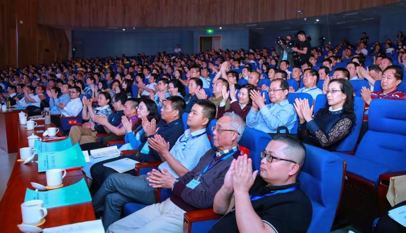 中华智库，智慧之光照亮未来之路，中华智库，智慧之光引领未来之路