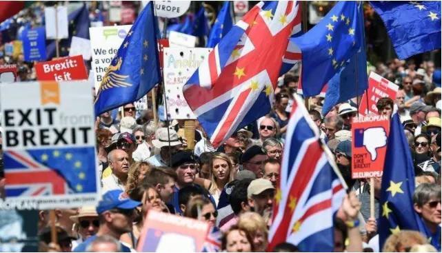 俄乌冲突,国际新闻消息深度解析(2月版),俄乌冲突深度解析,国际新闻消息速递(2月版)