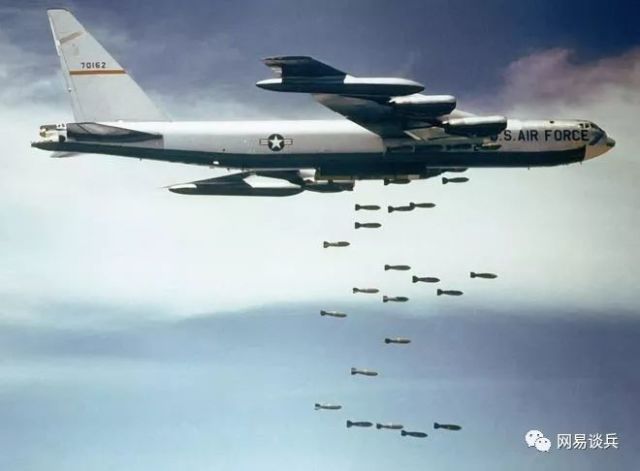 美军装备视频介绍免费下载,了解全球军事力量的尖端技术,美军尖端装备技术揭秘,免费下载装备视频,全球军事力量技术一览