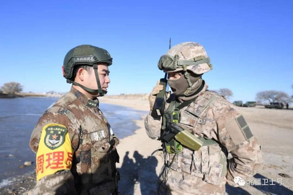 中国陆军星空迷彩图片真实展现,中国陆军星空迷彩图片实拍展示