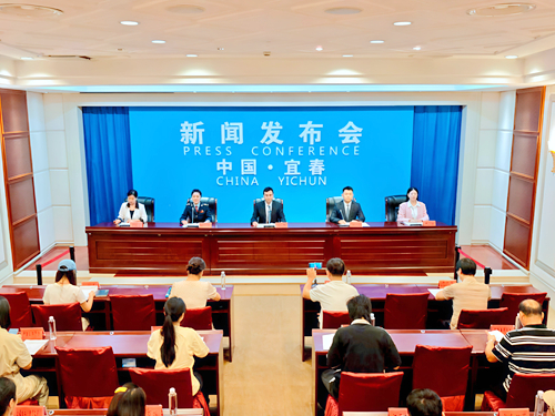 今日新闻发布会现场直播，聚焦时事热点，揭示未来走向，今日新闻发布会聚焦时事热点，展望未来发展走向直播报道