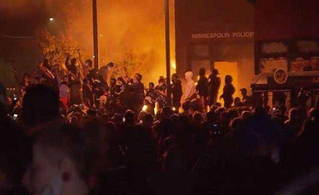 昨日凌晨北京突然宣布重大消息,真相揭秘与深度解析,北京凌晨揭秘重大消息,深度解析与真相揭秘