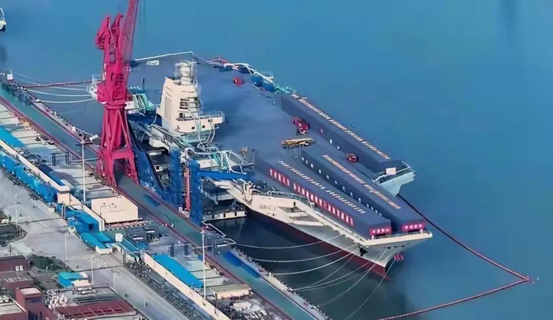 辽宁一号母舰,展现中国海军力量的壮丽画卷,辽宁舰,中国海军力量的壮丽画卷展现者